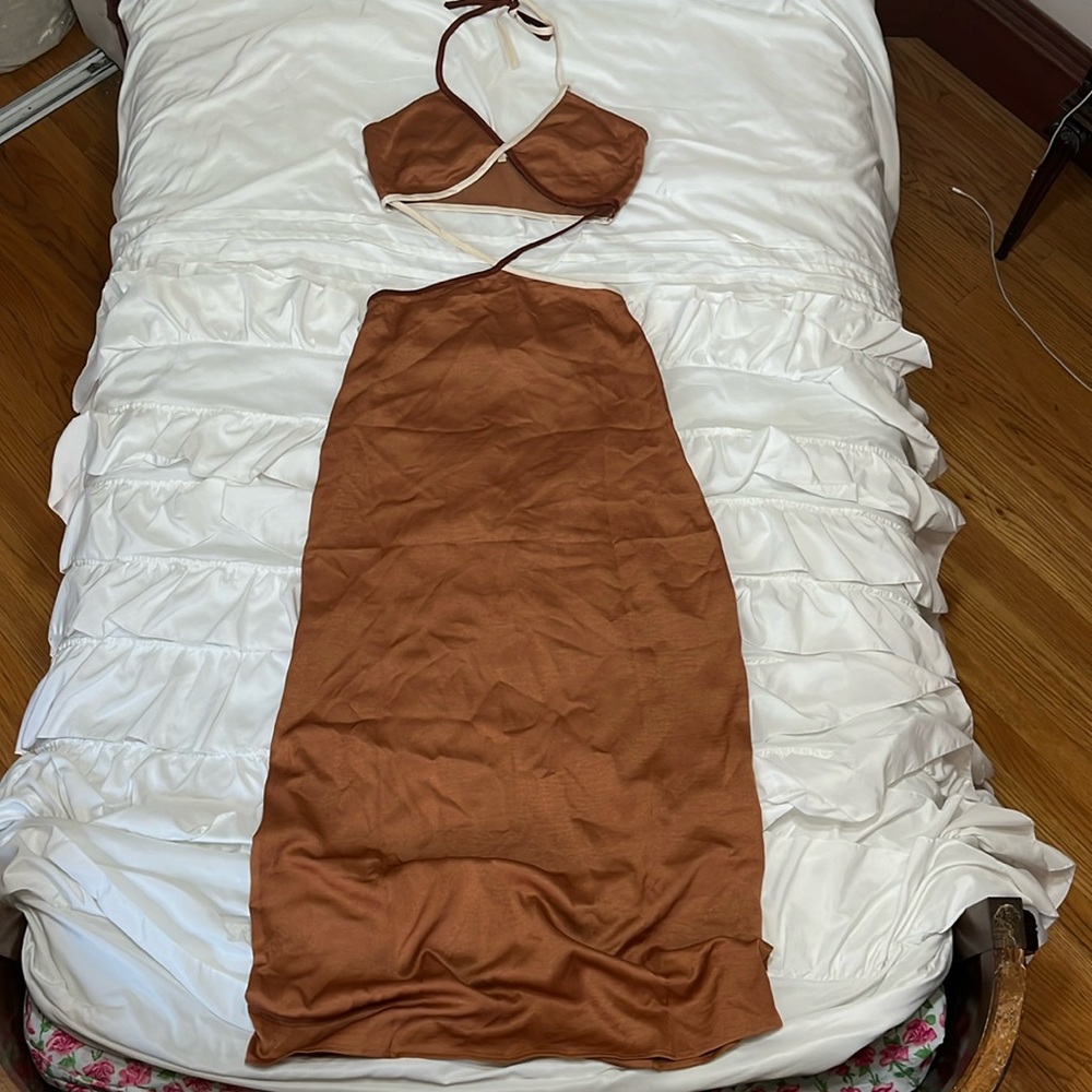 Gown